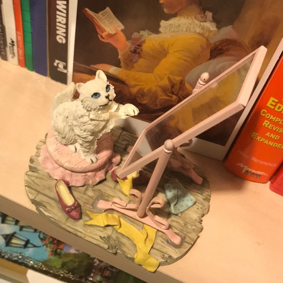 Vintage ceramic figurine of the white cat. Rare - Picture 4 of 8